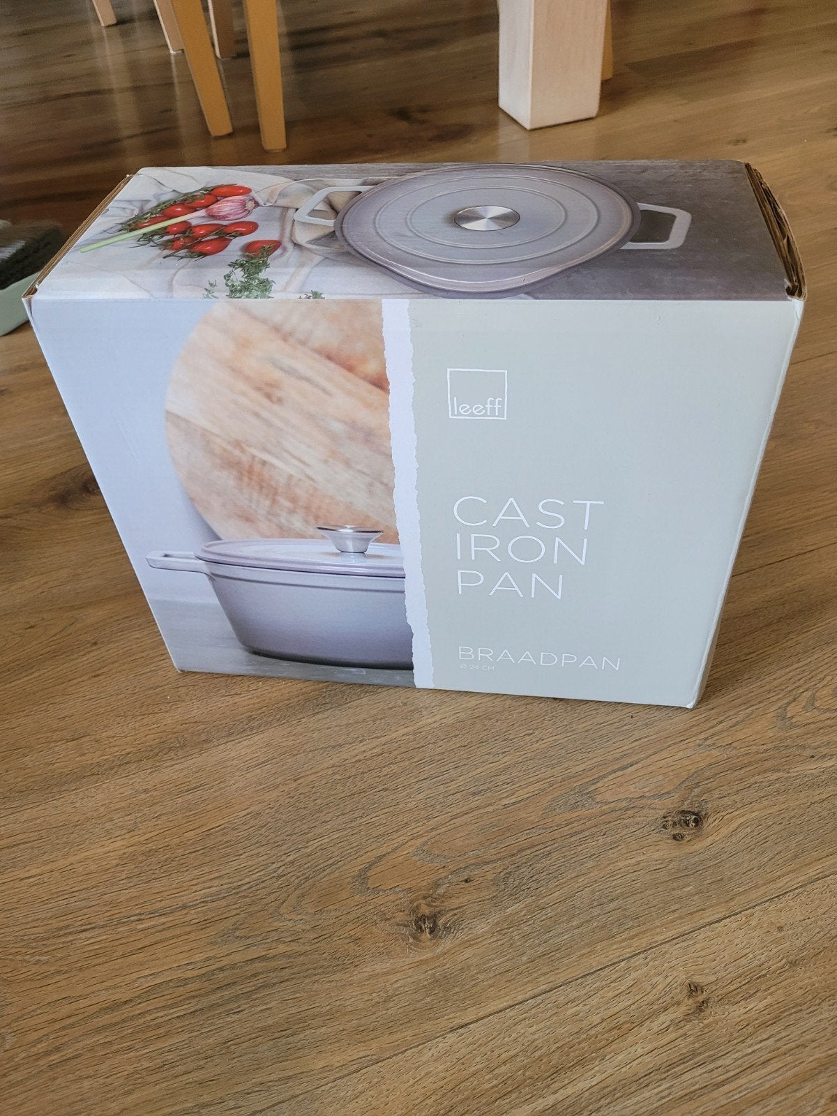 Le Creuset Gietijzeren Braadpan Leeff - Nieuw in doos, Met deksel, Nieuw, Le Creuset, Ophalen of Verzenden