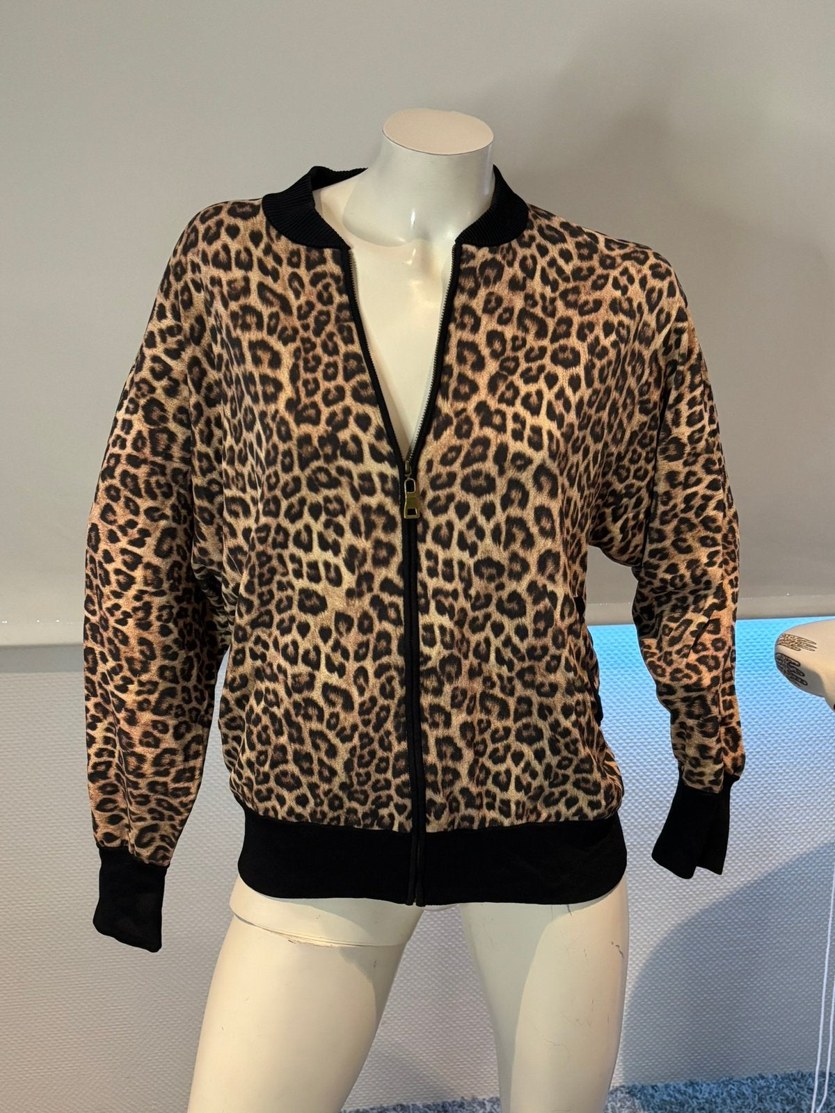 Twinset vest jasje xs nieuw, Bruin, ., Ophalen of Verzenden, Zo goed als nieuw