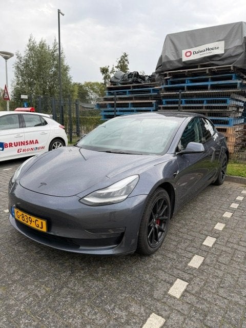 Tesla Model 3 Long Range AWD 2019 | Grijs, Automaat, 1831 kg, Zwart, 258 pk