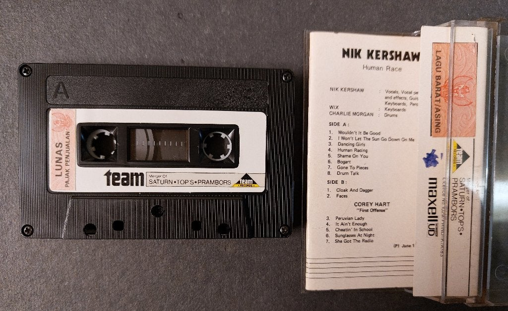 Nik Kershaw CASSETTE Human Race ( misdruk ! ) Indonesie, Cd's en Dvd's, Gebruikt, Nik Kershaw, Verzenden, 1 bandje