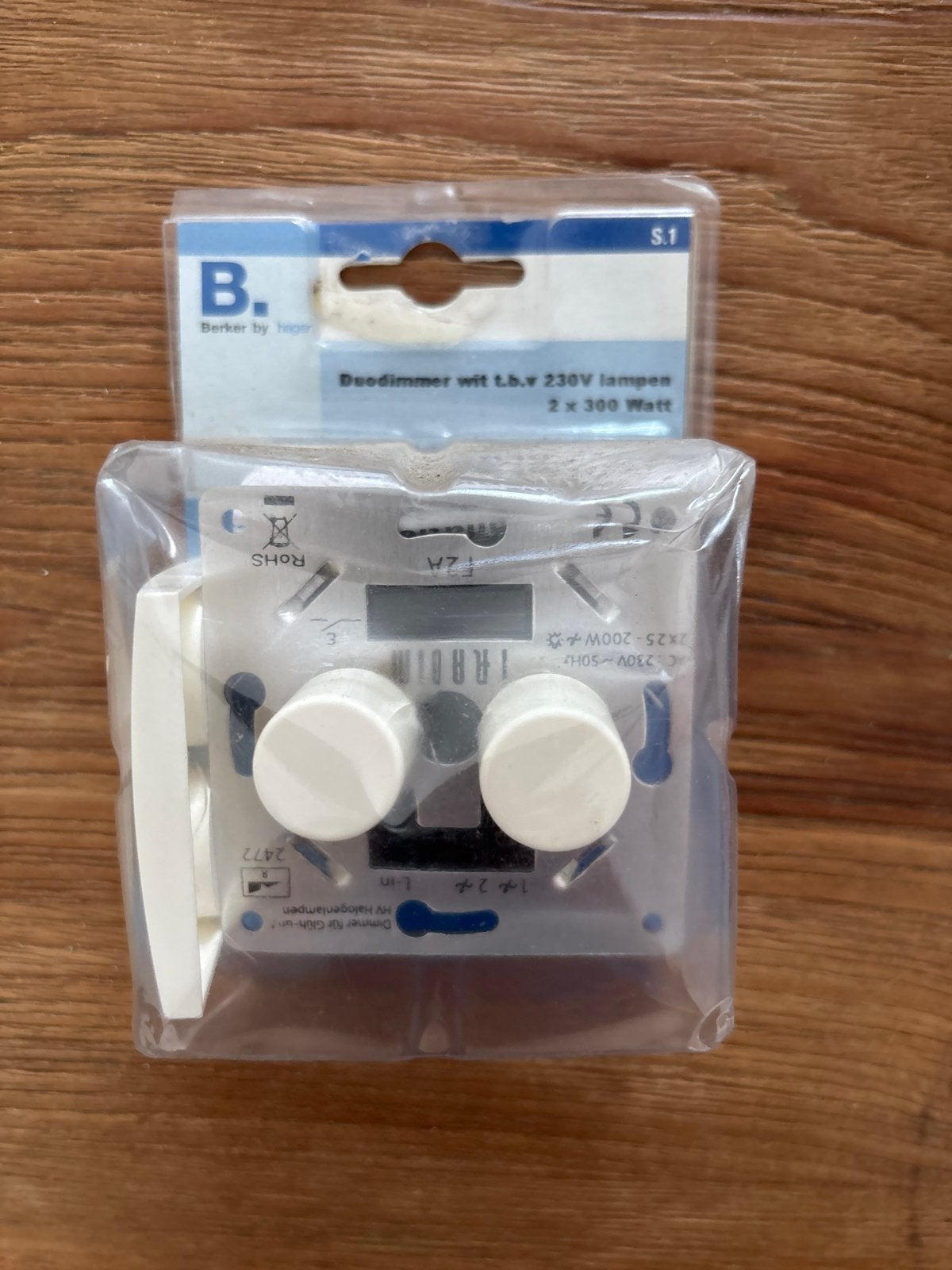 Berker by Hager Duodimmer wit t.b.v. 230V lampen 2x300W, Ophalen of Verzenden, Zo goed als nieuw, Berker, Dimmer
