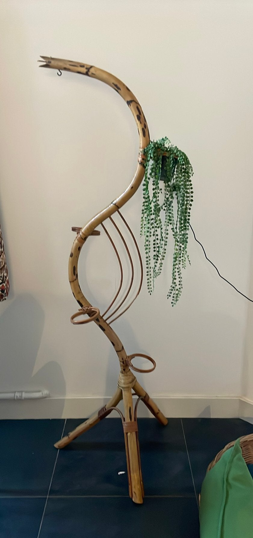 Vintage rotan en bamboe Slangenstandaard, Verzamelen, Ophalen, Huis en Inrichting