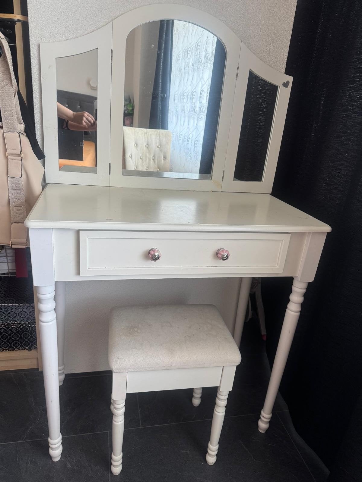 Witte kaptafel met spiegel en krukje, Ophalen, Gebruikt, 100 tot 150 cm, 50 tot 100 cm