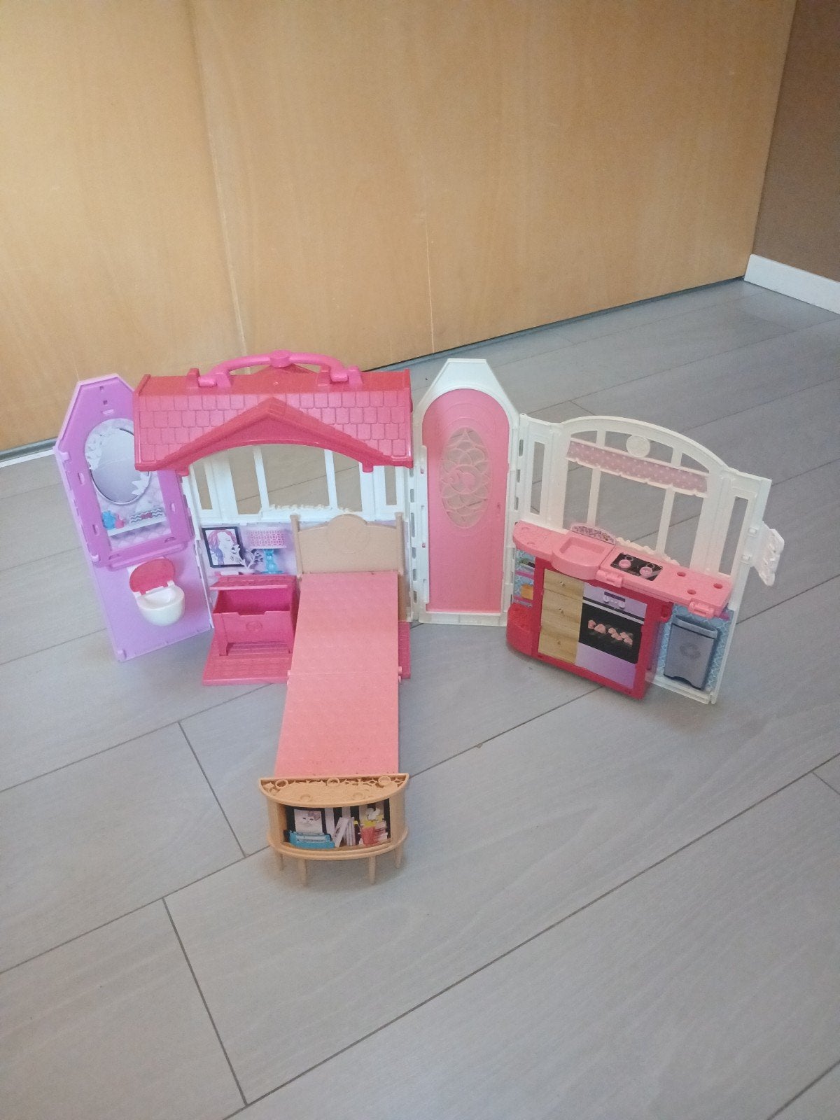 Barbie glamour vakantiehuis, Ophalen of Verzenden, Gebruikt, Poppenhuis