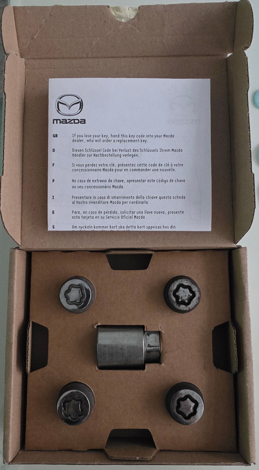 Mazda wielslotbouten set, Ophalen of Verzenden, Zo goed als nieuw
