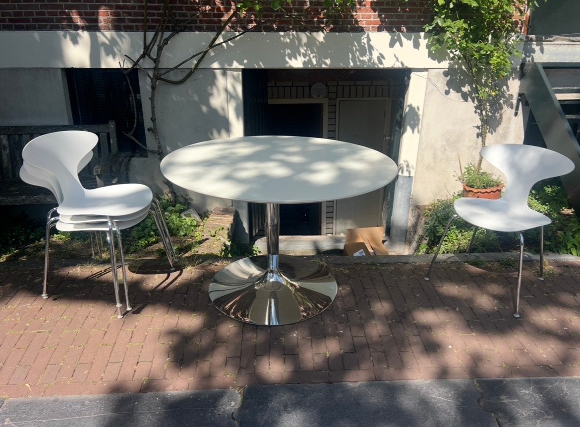 Ronde eettafel (120 cm) met 4 design stoelen, Huis en Inrichting, Tafels | Eettafels, Ophalen, Modern design, Gebruikt, 100 tot 150 cm
