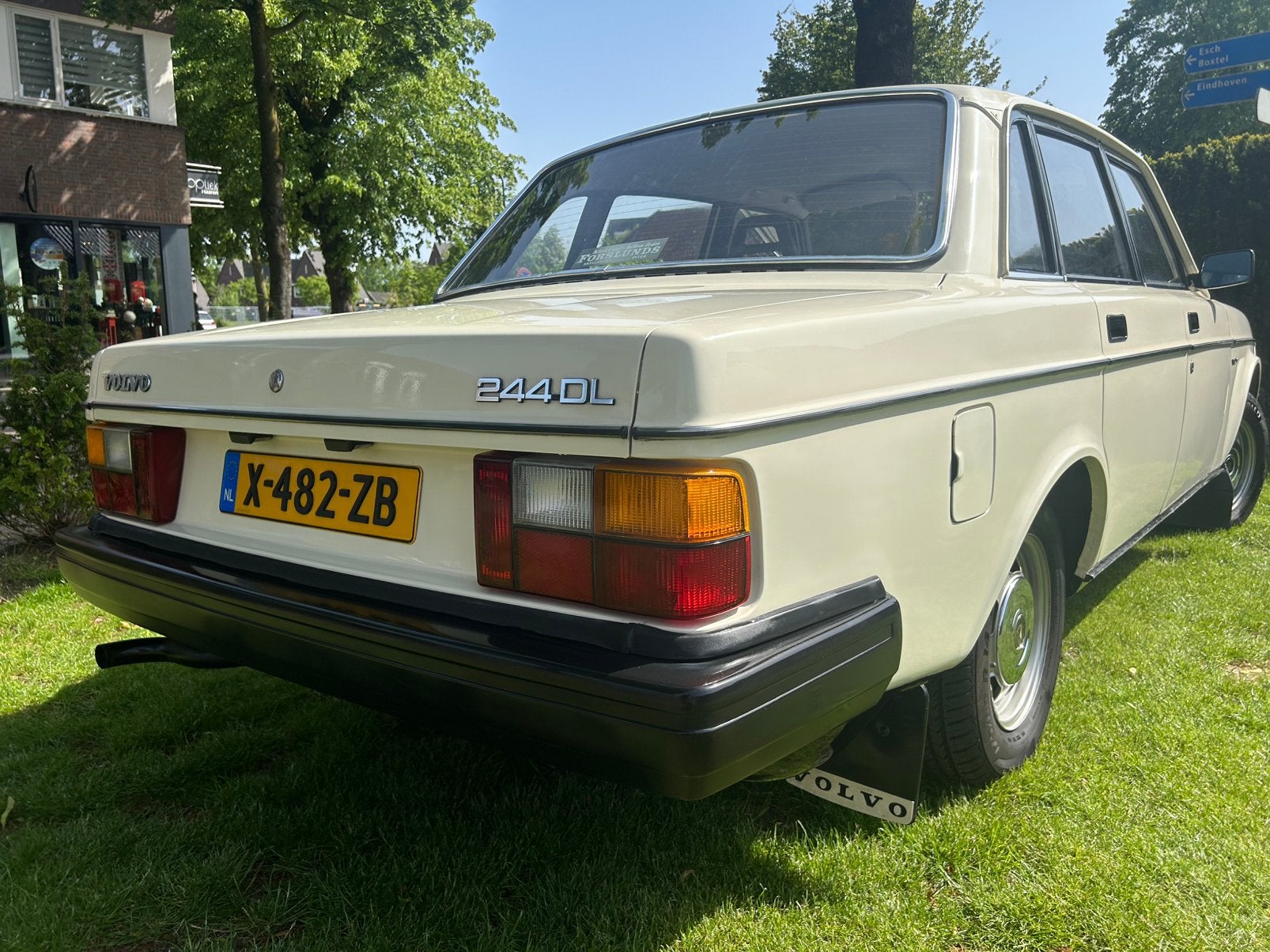 Volvo 244 240 B21 1982 105dkm, Auto's, Dealer onderhouden, 1210 kg, 100 pk, Wit
