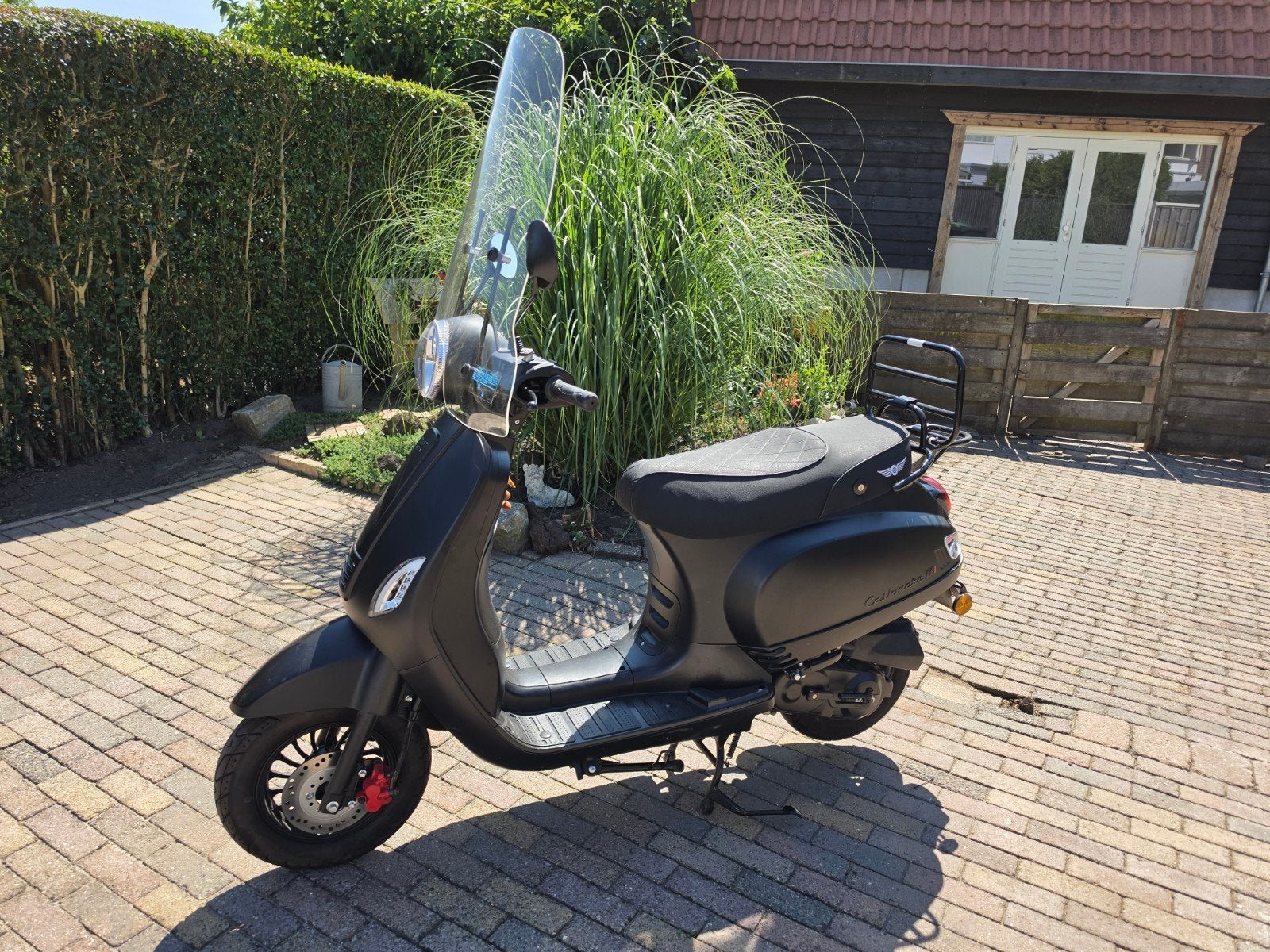 scooter  DJJD EF1 Cashmere, Fietsen en Brommers, Scooters | Overige merken, Ophalen, Maximaal 45 km/u, Zo goed als nieuw, Benzine