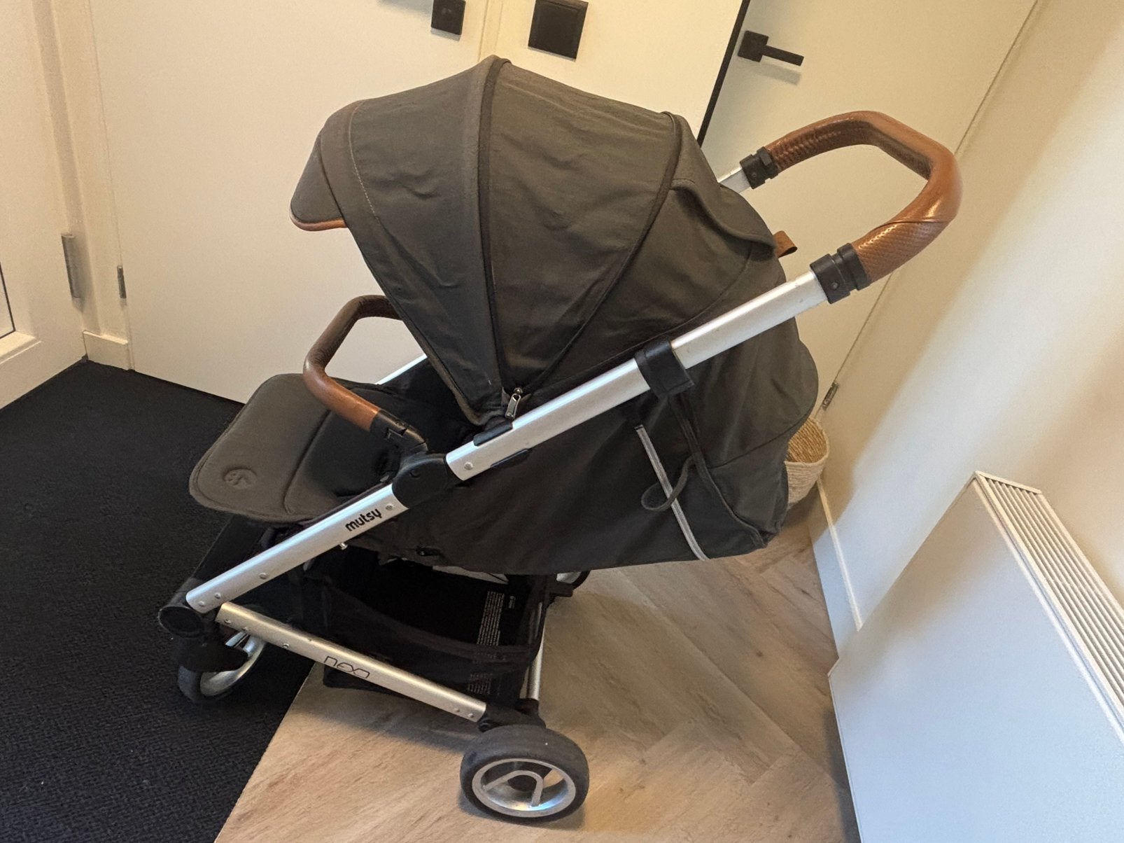 Mutsy nexo buggy, Kinderen en Baby's, Kinderwagens en Combinaties, Verstelbare duwstang, Zo goed als nieuw, Mutsy, Ophalen
