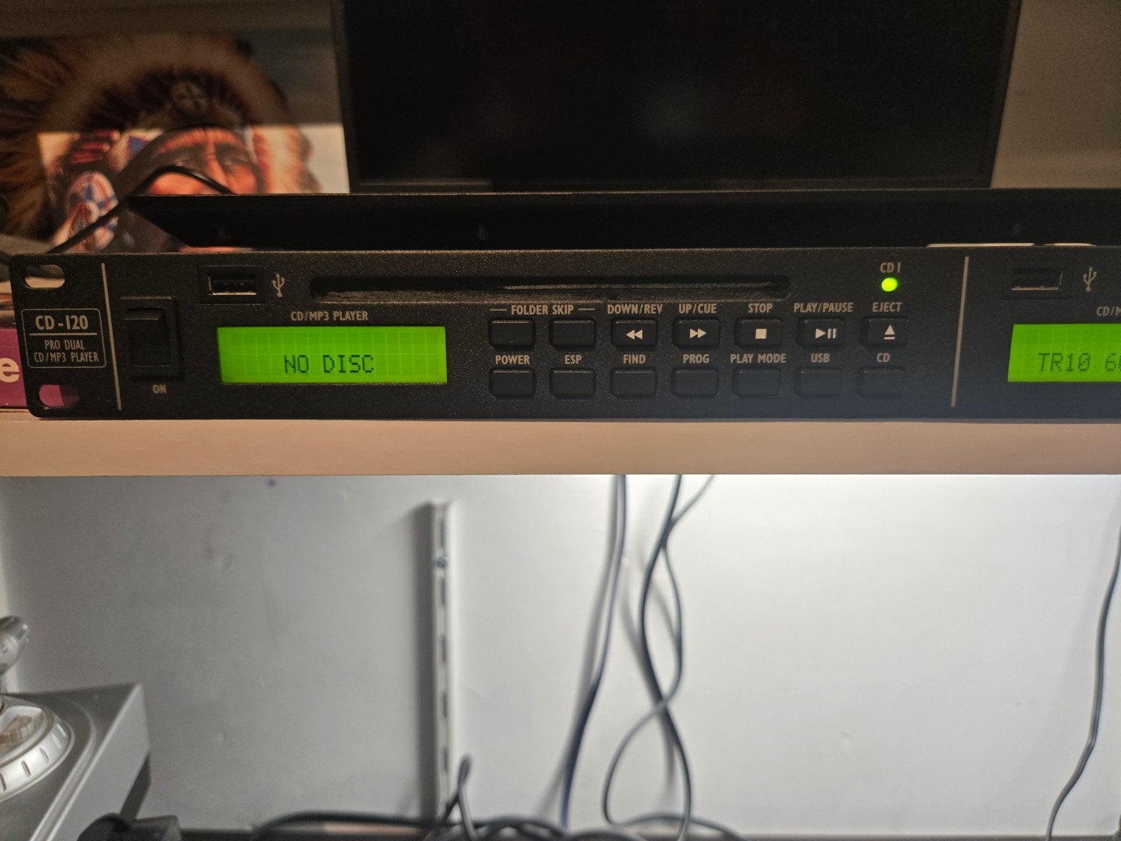 een usb doet hwt niet de andere wel 2x cd 45 euro, Muziek en Instrumenten, Ophalen of Verzenden, Gebruikt, Pioneer
