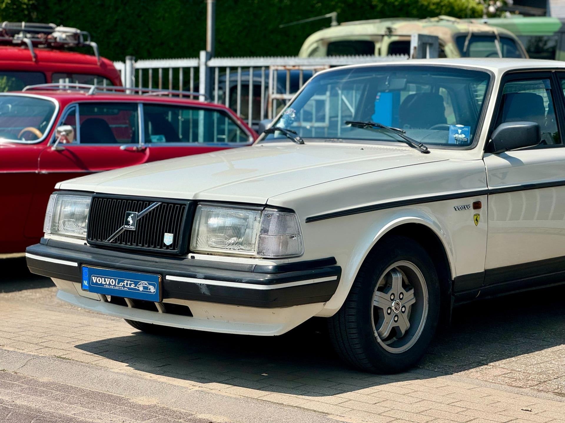 Volvo 240 2.3 GLT Injectie automaat, airco, zeer rijke histo, Auto's, Automaat, Gebruikt, 4 cilinders, 1261 kg