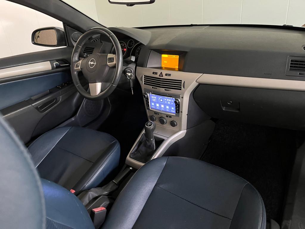 Opel Astra TwinTop 1.6 Cosmo Airco, Lederen bekleding, Navig, Auto's, Voorwielaandrijving, 745 kg, Gebruikt, Cabriolet