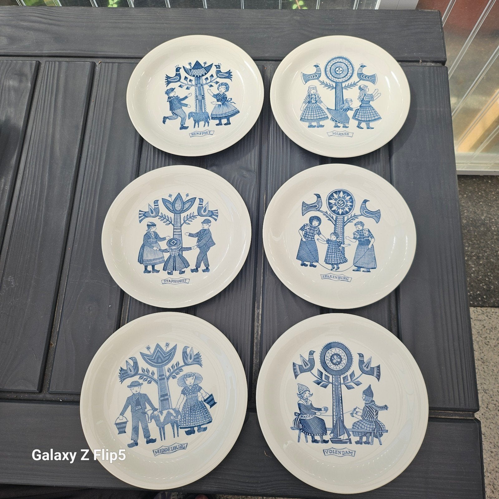 Set van 6 vintage Maastricht 'Klederdracht"  borden, Ophalen of Verzenden