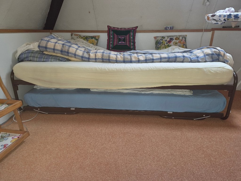 Bedden, Ophalen, Gebruikt, 90 cm, Eenpersoons