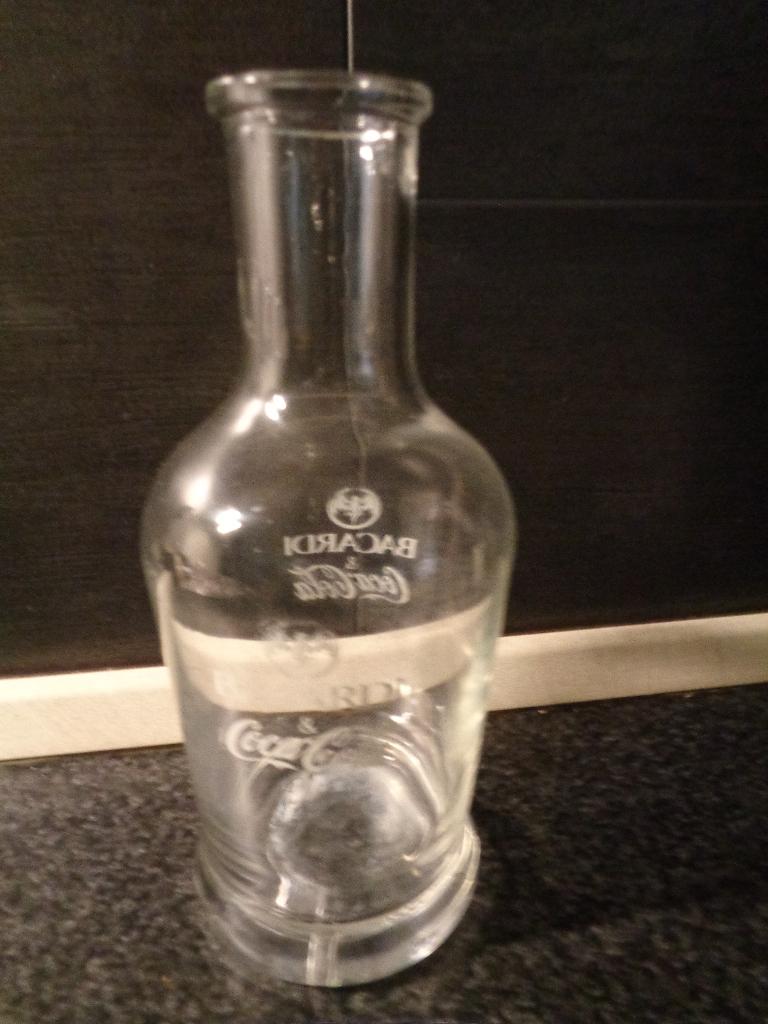 glazen fles bacardi coca cola, Verzamelen, Ophalen of Verzenden, Zo goed als nieuw, Gebruiksvoorwerp