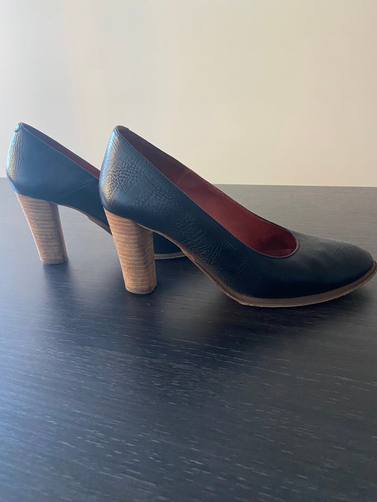 Fred de la Bretonniere pumps zwart leer maat 38, Kleding | Dames, Schoenen, Verzenden, Zo goed als nieuw, Zwart, Instappers