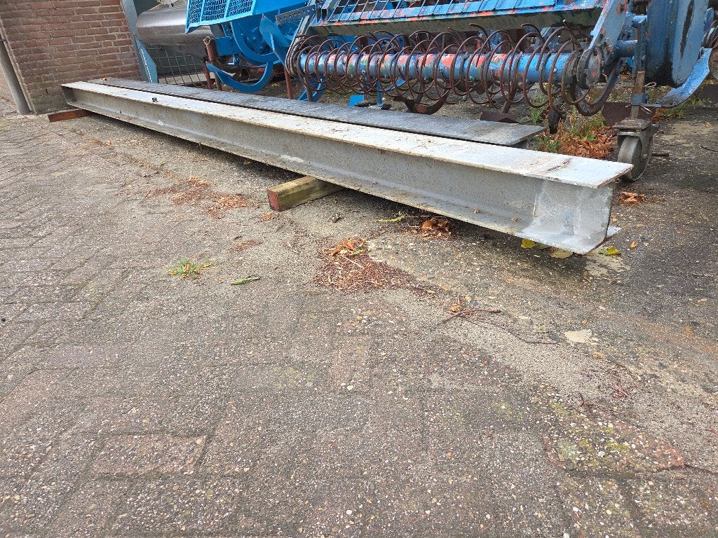 Gegalvaniseerde ijzeren Balk H 200, Lang 5.60 m, Ophalen, Zo goed als nieuw, 250 mm of meer