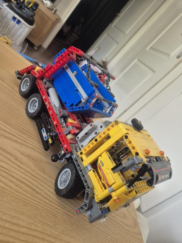 Lego Technic Vrachtwagen met Container, Ophalen, Gebruikt, Overige merken