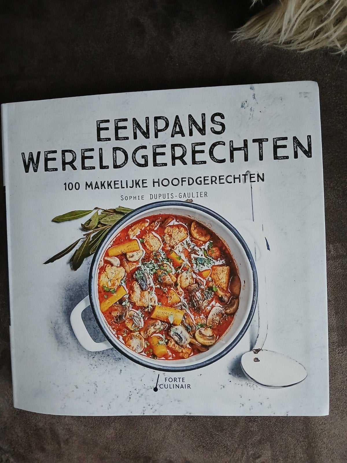 Nieuw kookboek eenpans wereldgerechten., Ophalen, Nieuw