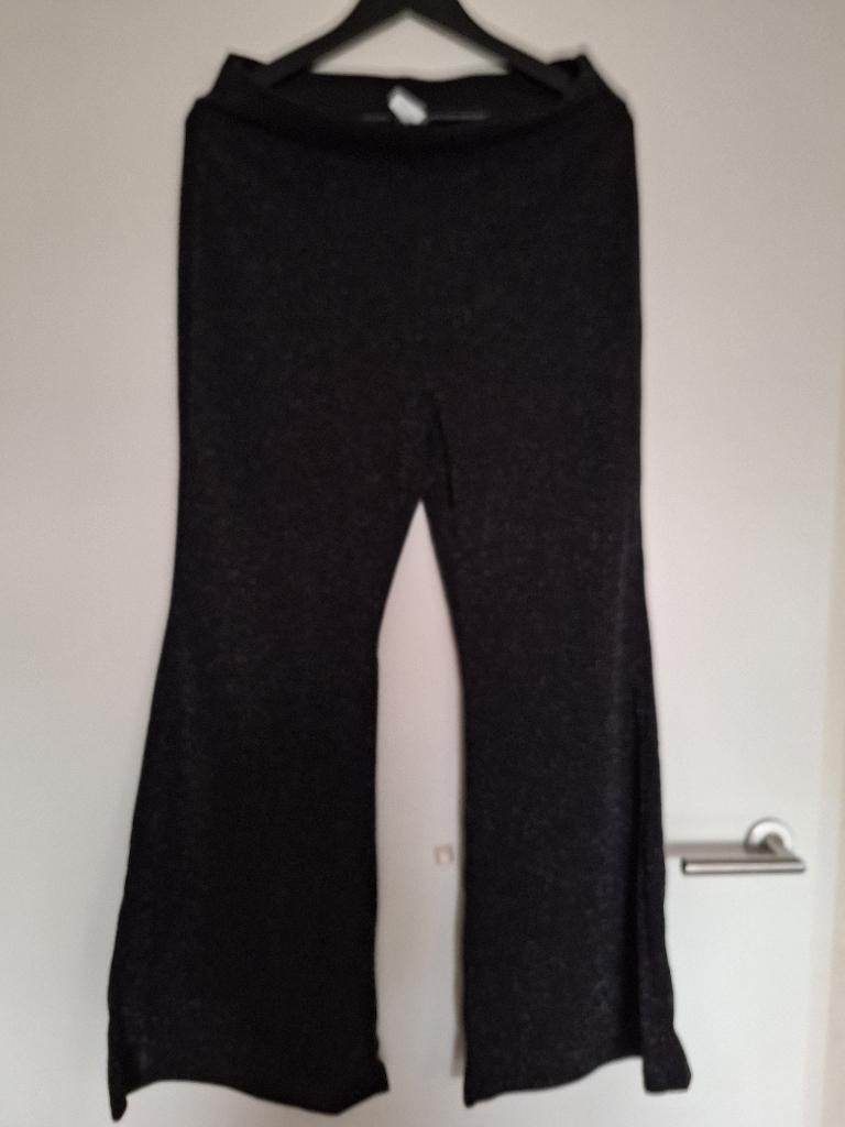 Nieuwe zwarte glitter flared broek maat XL, Zwart, Maat 42/44 (L), Nieuw, Ophalen of Verzenden