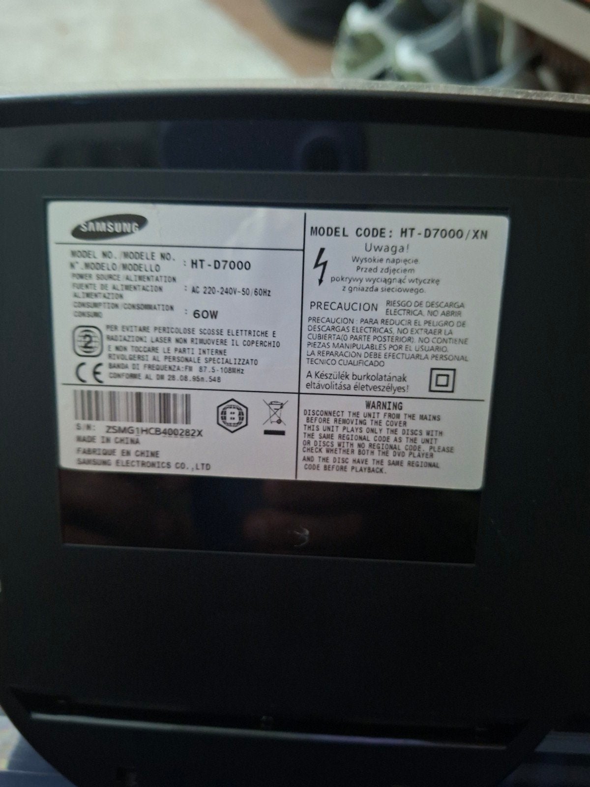 Foto 2 van Samsung HT-D7000 Blu-ray 3D Home Entertainment Systeem