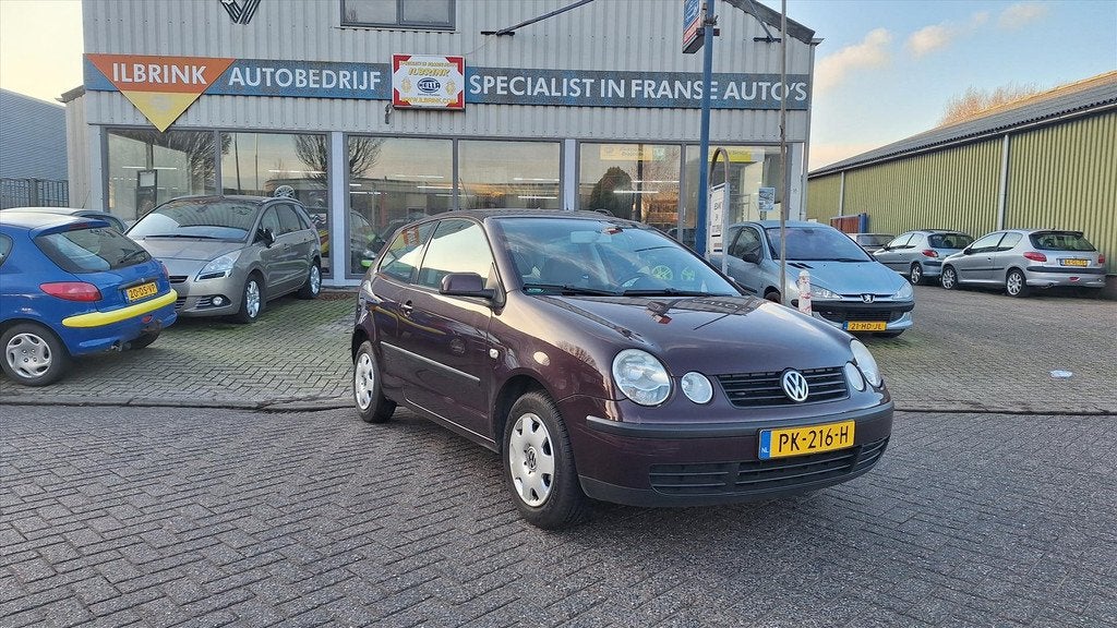 Volkswagen Polo 1.4 55KW Comfortline Airco zeer nette staat, Metallic lak, Stof, 546 kg, 4 cilinders