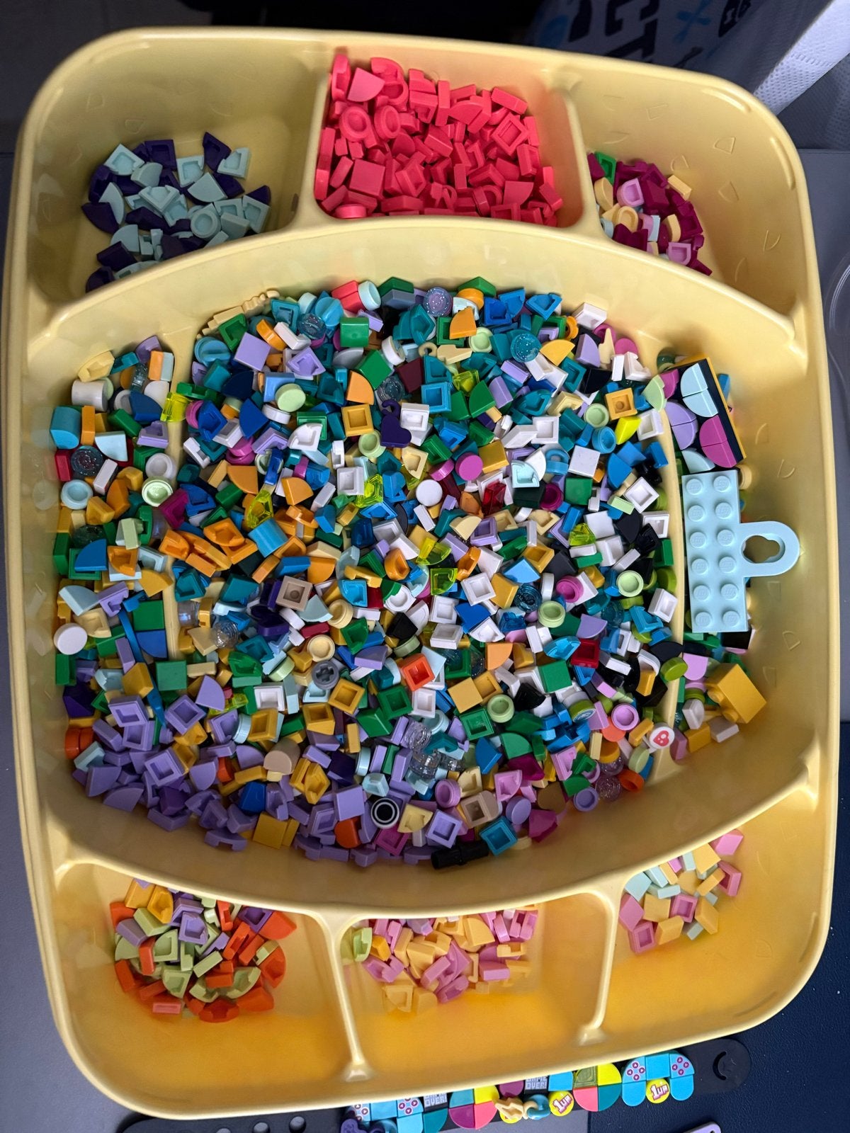Lego DOTS Mix: Armbanden, sleutelhangers & meer!, Ophalen, Zo goed als nieuw, Overige merken