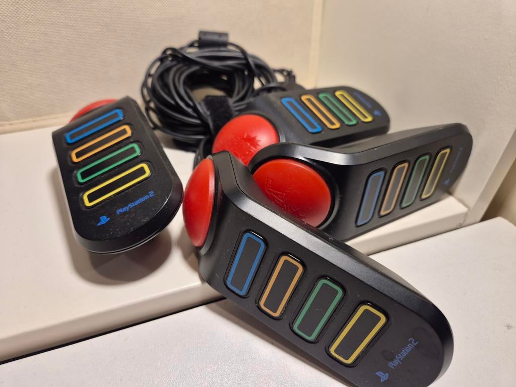 Buzzers voor Buzz Quiz ps2, Spelcomputers en Games, Games | Sony PlayStation 2, Muziek, 1 speler, Ophalen of Verzenden, Zo goed als nieuw