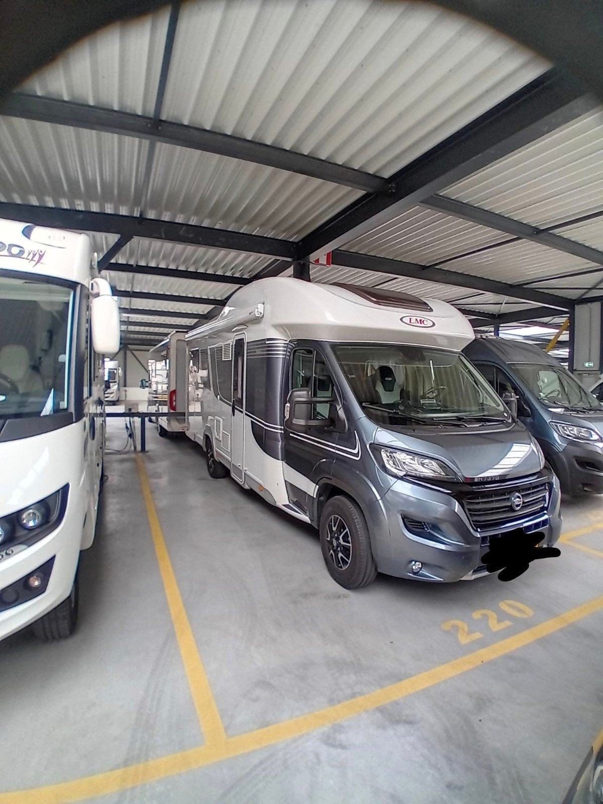 LMC Liberty Breezer V H 757, 27.988km, Semi-Integraal Camper, Fiat, Particulier, Airconditioning, Half-integraal
