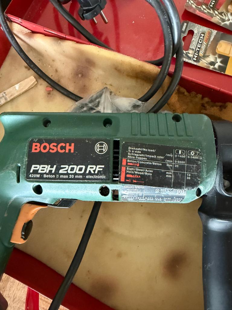 Bosch PBH 200 RF Boorhamer met accessoires, Doe-het-zelf en Verbouw, Gereedschap | Boormachines, Gebruikt, Boor- en/of Breekhamer