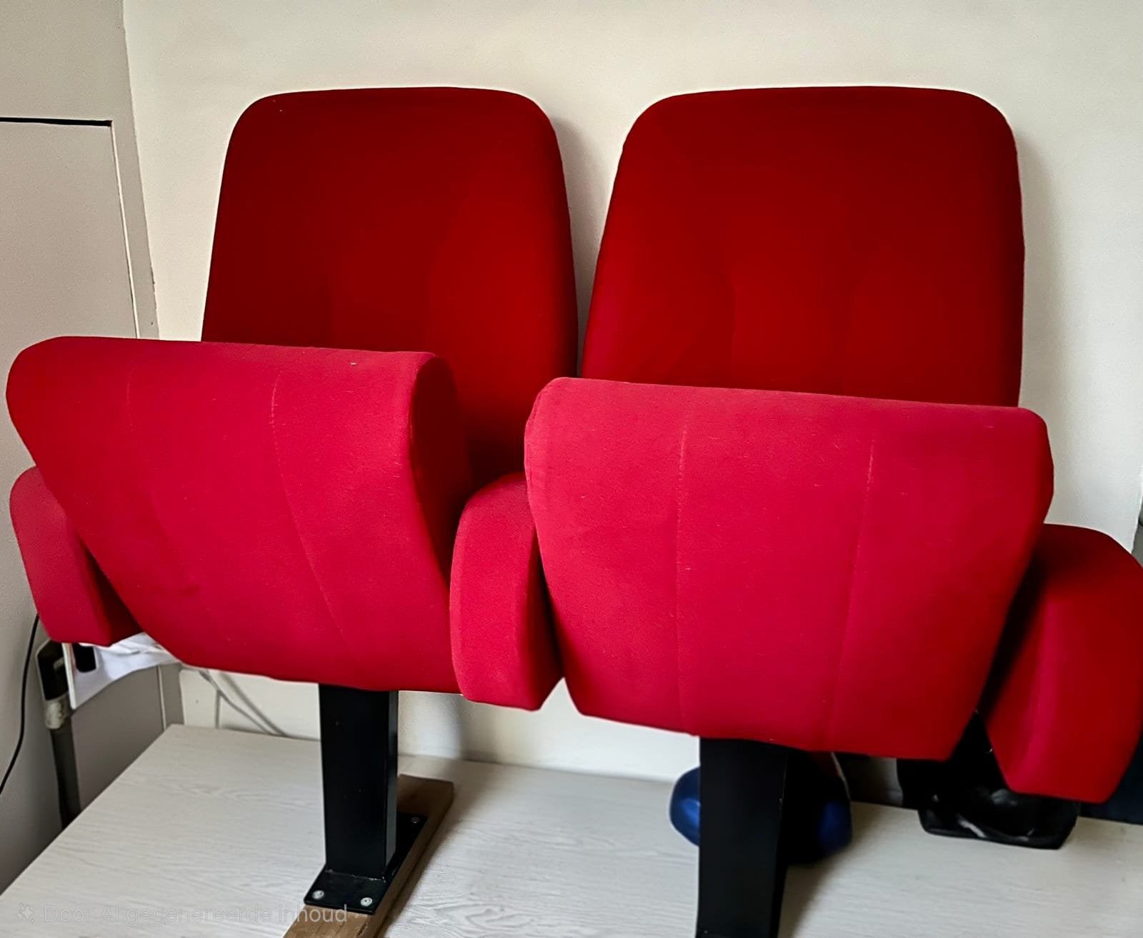 Bioscoop stoelen, Ophalen, Zo goed als nieuw, Twee