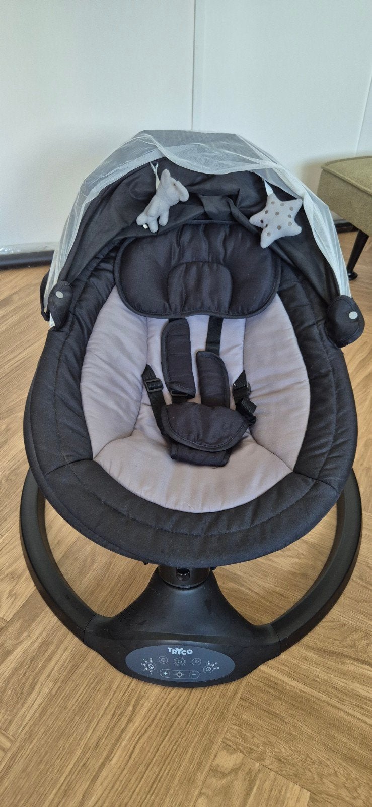 Wiegstoeltje met klamboe en muziekopties, Kinderen en Baby's, Wipstoeltjes, Schommelstoel, Ophalen, Overige merken, Met gordel(s) of riempje(s)
