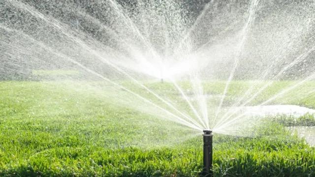 Grond waterbron / tuin beregenen / put / bron spuiten /, Ophalen, Zo goed als nieuw