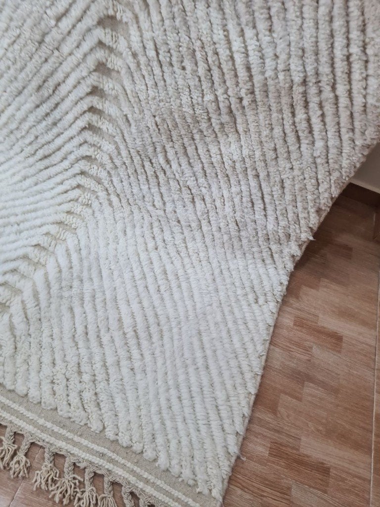 Beni Ouarain vloerkleed 200x300 – crème taupe reliëf, MarocCarpets, Info@maroccarpets.nl, Boho, handgemaakt, geometrisch, reliëf