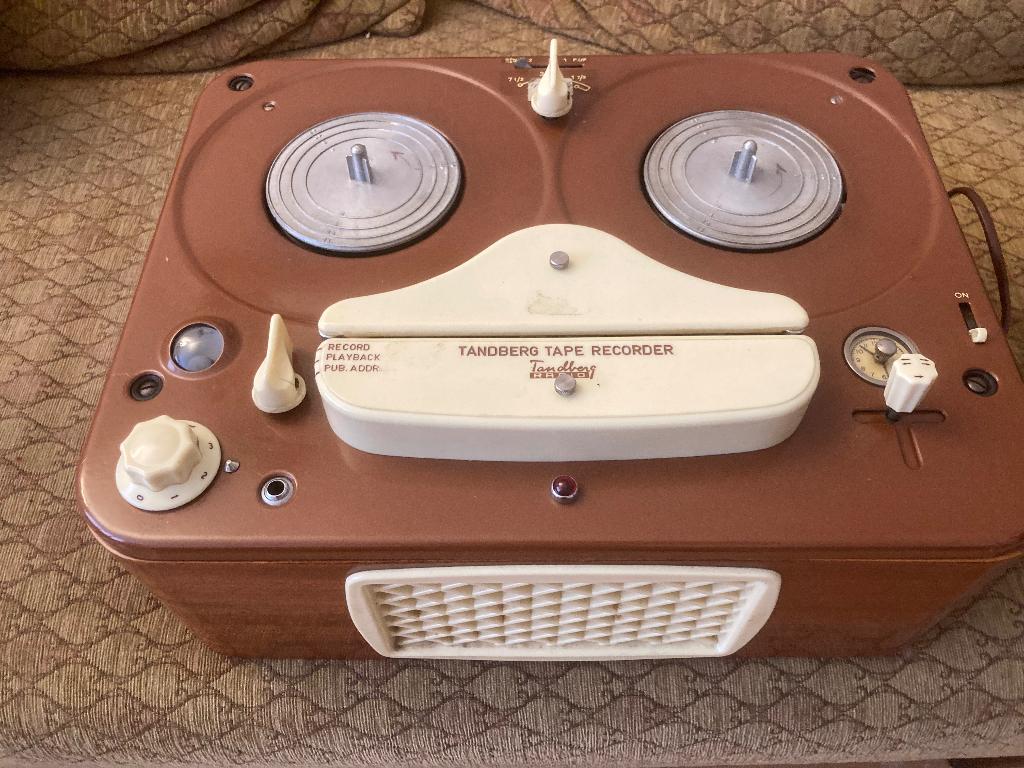 Tandberg bandrecorder jaren vijftig, Ophalen, Bandrecorder