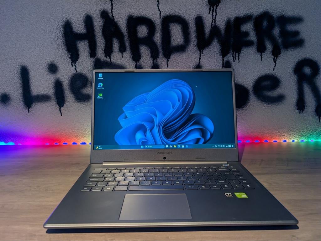 Medion Laptop i5-8th Gen 8GB RAM 256GB SSD NVIDIA MX150, Computers en Software, Windows Laptops, Refurbished, 15 inch, SSD, 3 tot 4 Ghz