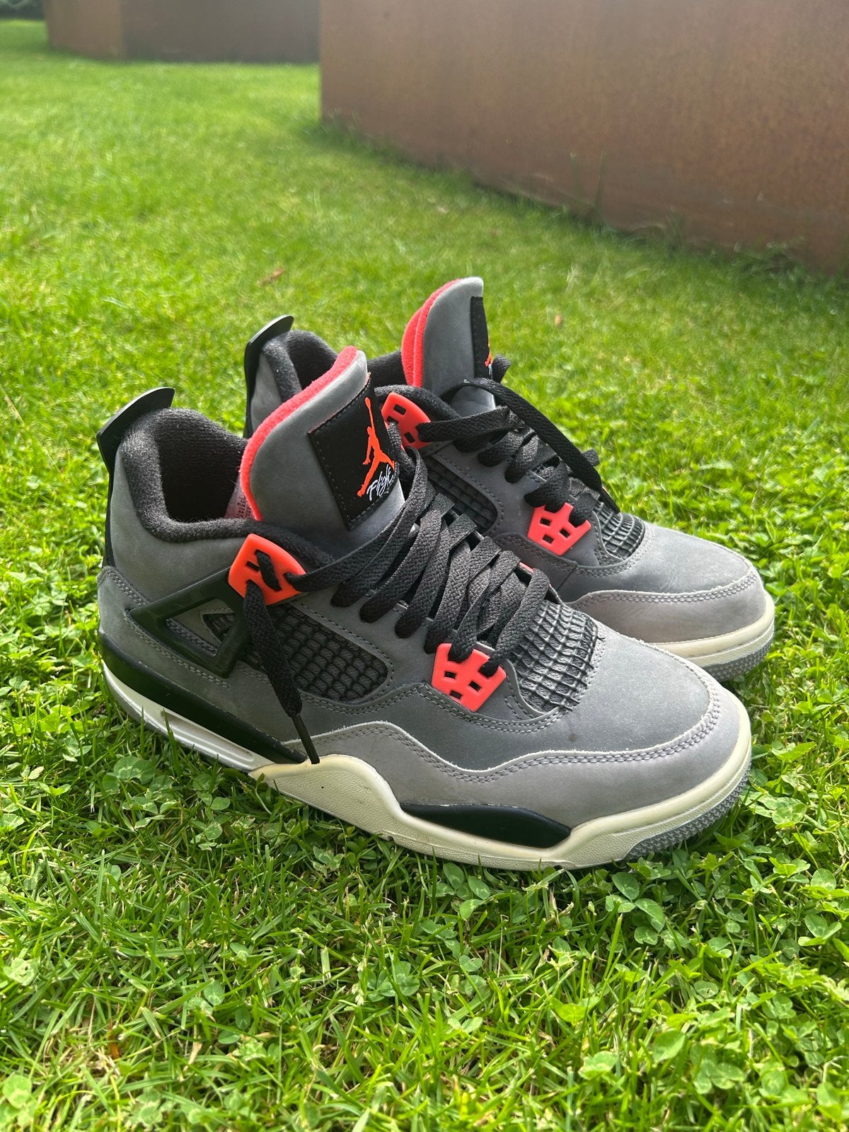 Nike Jordan 4 Retro SE, Ophalen of Verzenden, Zo goed als nieuw, Jongen of Meisje, Sportschoenen