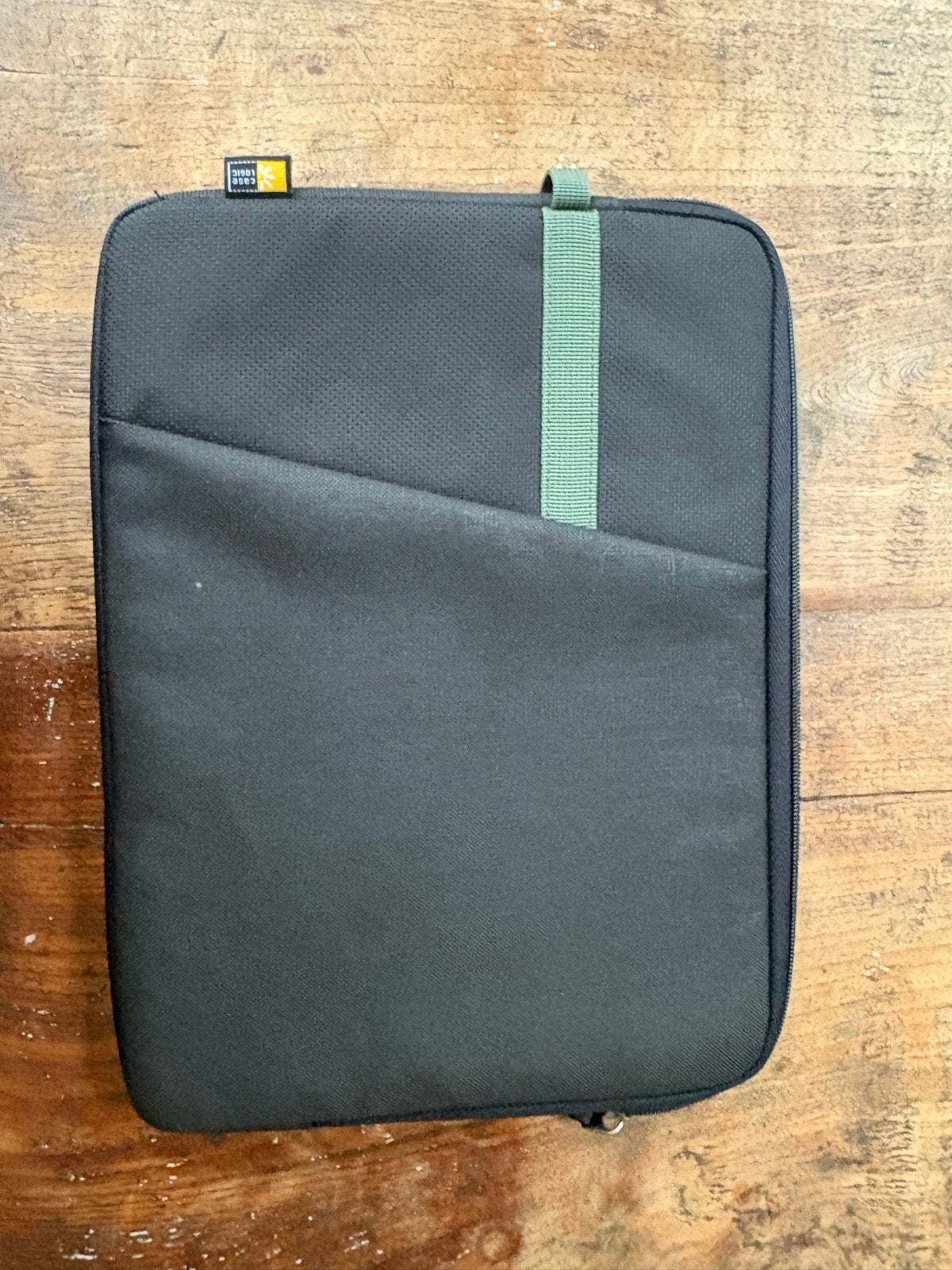 Laptophoes - Zwart - Case Logic, Computers en Software, Ophalen of Verzenden, 13 inch, Gebruikt