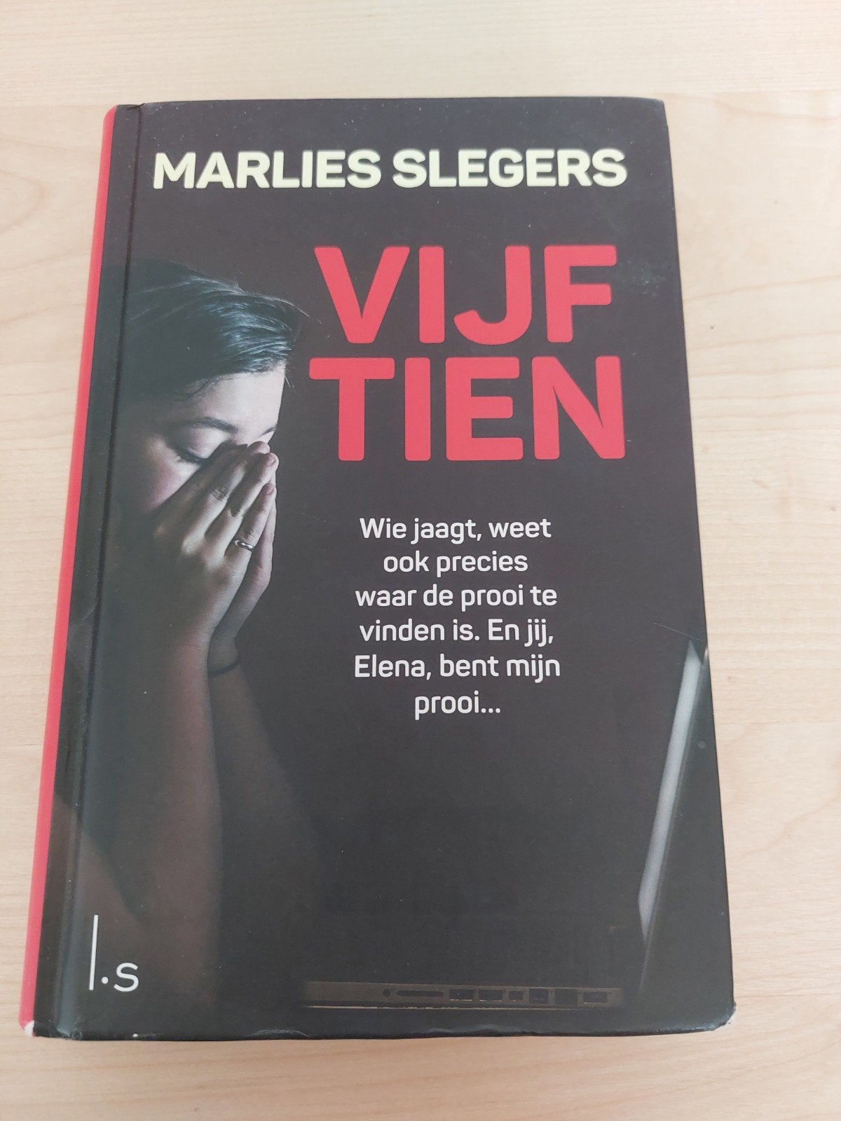 Marlies Slegers - Vijftien, Ophalen of Verzenden, Zo goed als nieuw, Marlies Slegers