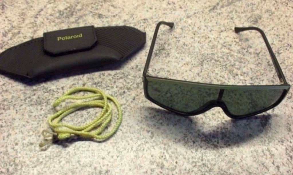 Speciale zonnenbril met hoes voor ski of langlaufen., Ophalen of Verzenden, Zo goed als nieuw, Zwart, Overige merken