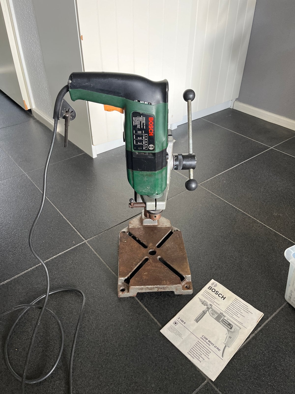 Bosch Klopboormachine CSB 800-2RE met Wolfcraft boorstandaar, Doe-het-zelf en Verbouw, Gereedschap | Boormachines, Klopboormechanisme