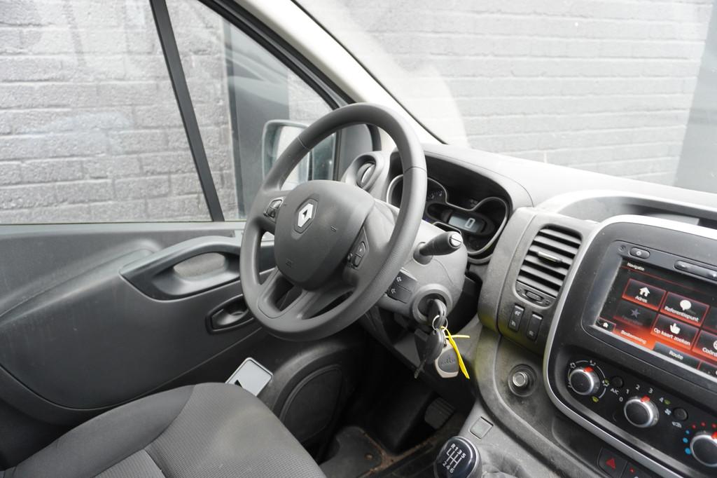 Renault Trafic 2.0 dCi 120PK EURO 6 - Airco - Navi - Cruise, Voorwielaandrijving, Gebruikt, 4 cilinders, Renault