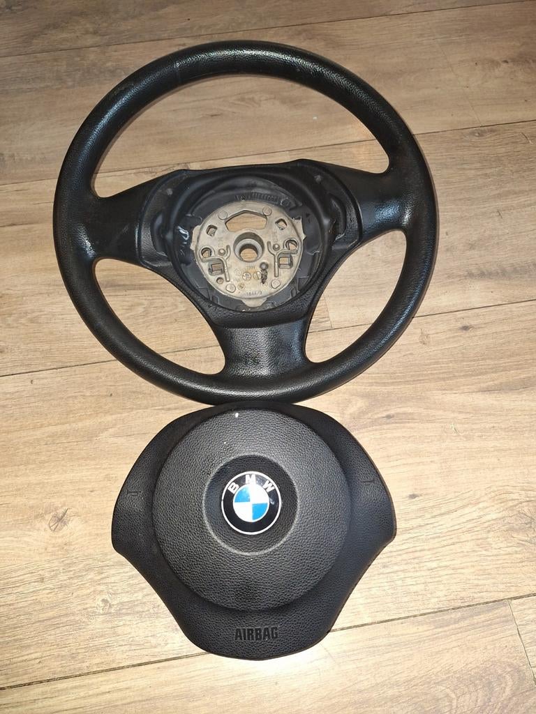 Bmw stuur met airbag  volgens mij 1 serie, Ophalen of Verzenden, BMW