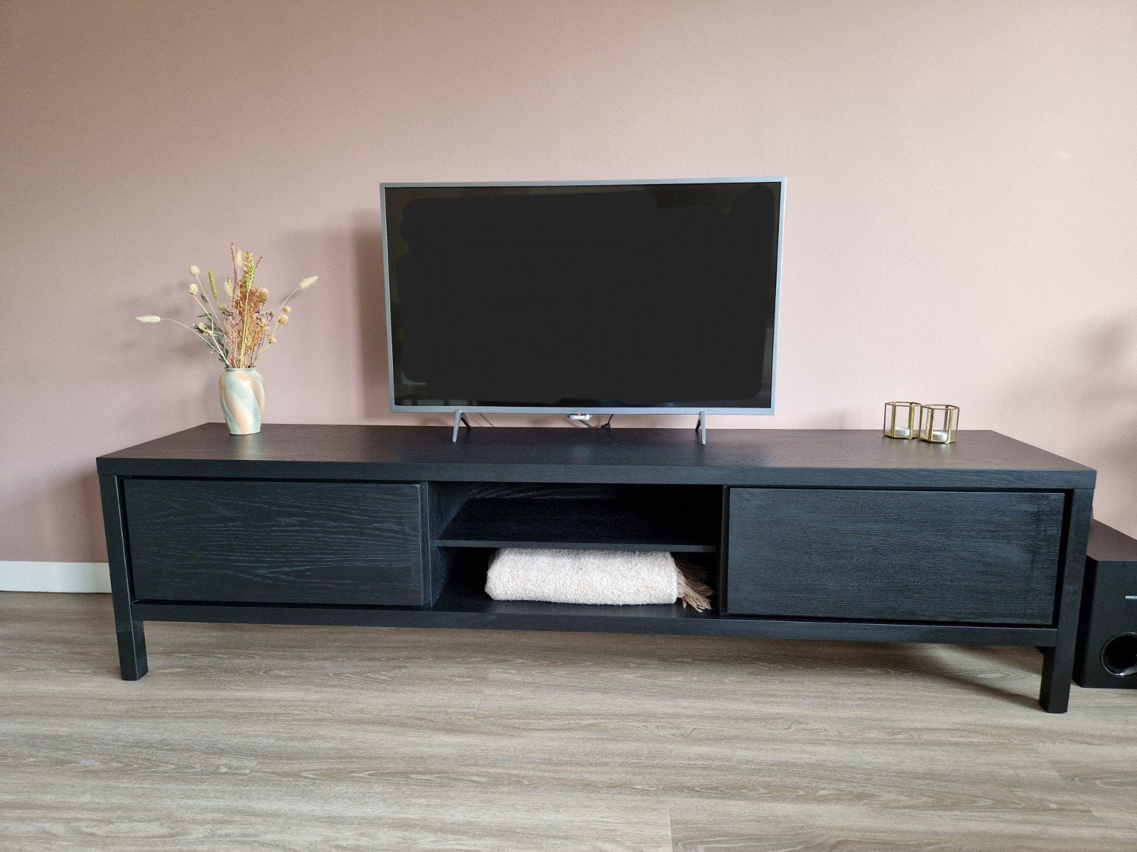 TV meubel Goossens Sira Line 210 cm – Eiken Deep Grey, Ophalen, Eikenhout, Zo goed als nieuw, 200 cm of meer