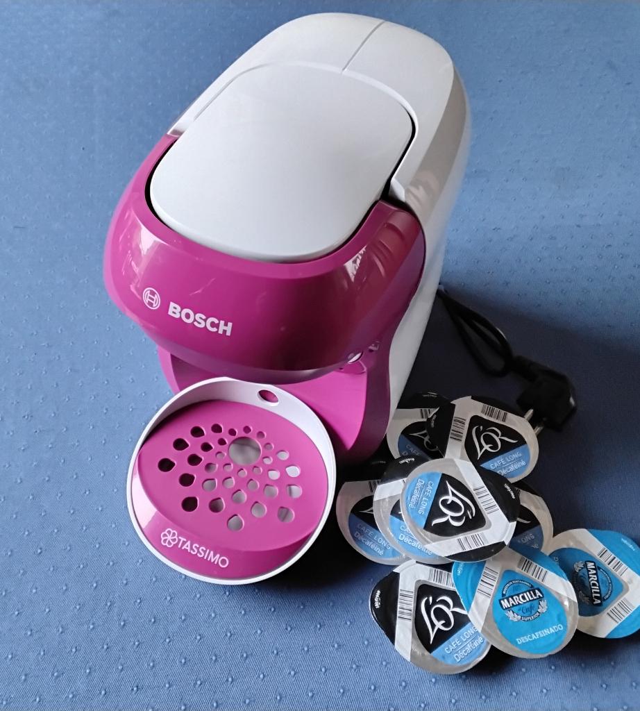 Bosch TAS1001 Tassimo Happy Capsule machine Lila, 1400 Watt, Ophalen, Koffiemachine, Zo goed als nieuw, Koffiepads en cups