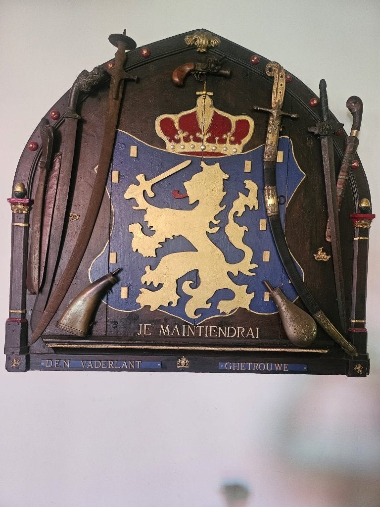Heraldisch houten schild, Antiek en Kunst, Ophalen