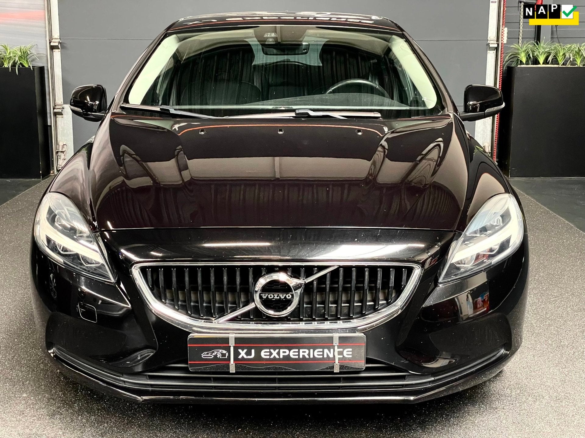 Volvo V40 1.5 T2 Polar+ AIRCO NAVI NAP BTW, Auto's, Volvo, 700 kg, Leder en Stof, Origineel Nederlands, Bedrijf