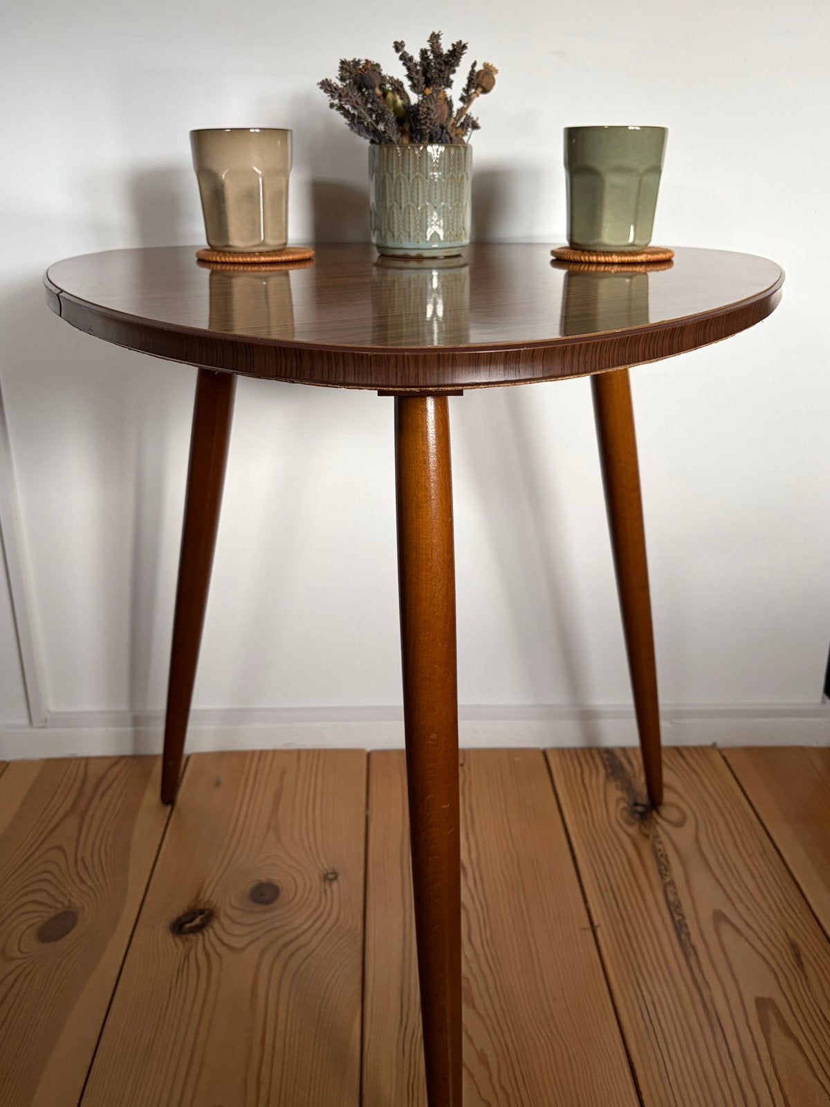 Vintage | driehoek tafel, 45 tot 60 cm, Gebruikt, Vintage, Overige vormen