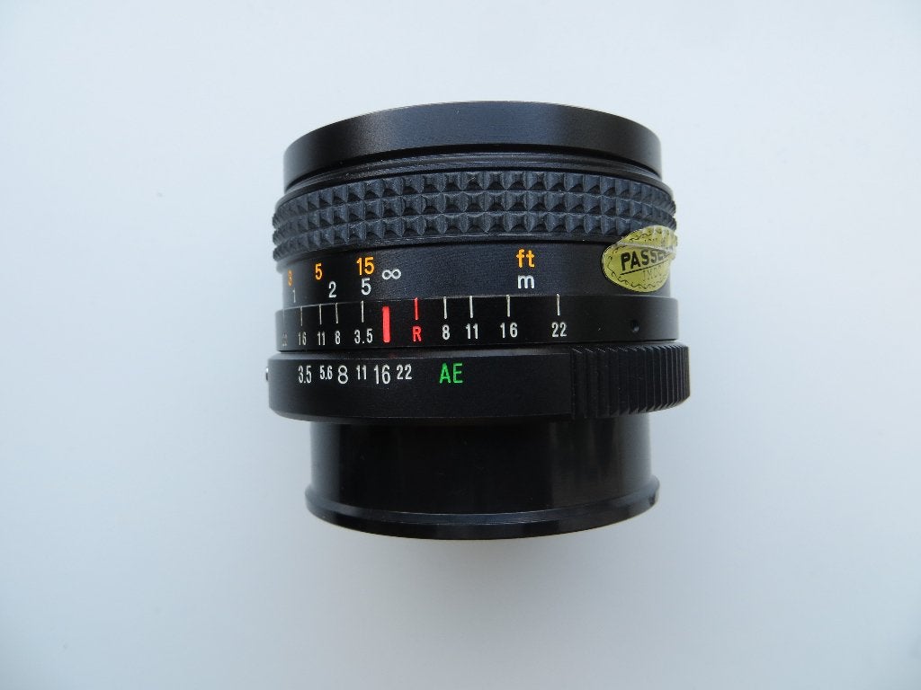 Konica Hexanon AR 3.5/28mm + zonnekap en koker, Beschermhoes/tas, 28 mm, Groothoeklens, Ophalen of Verzenden