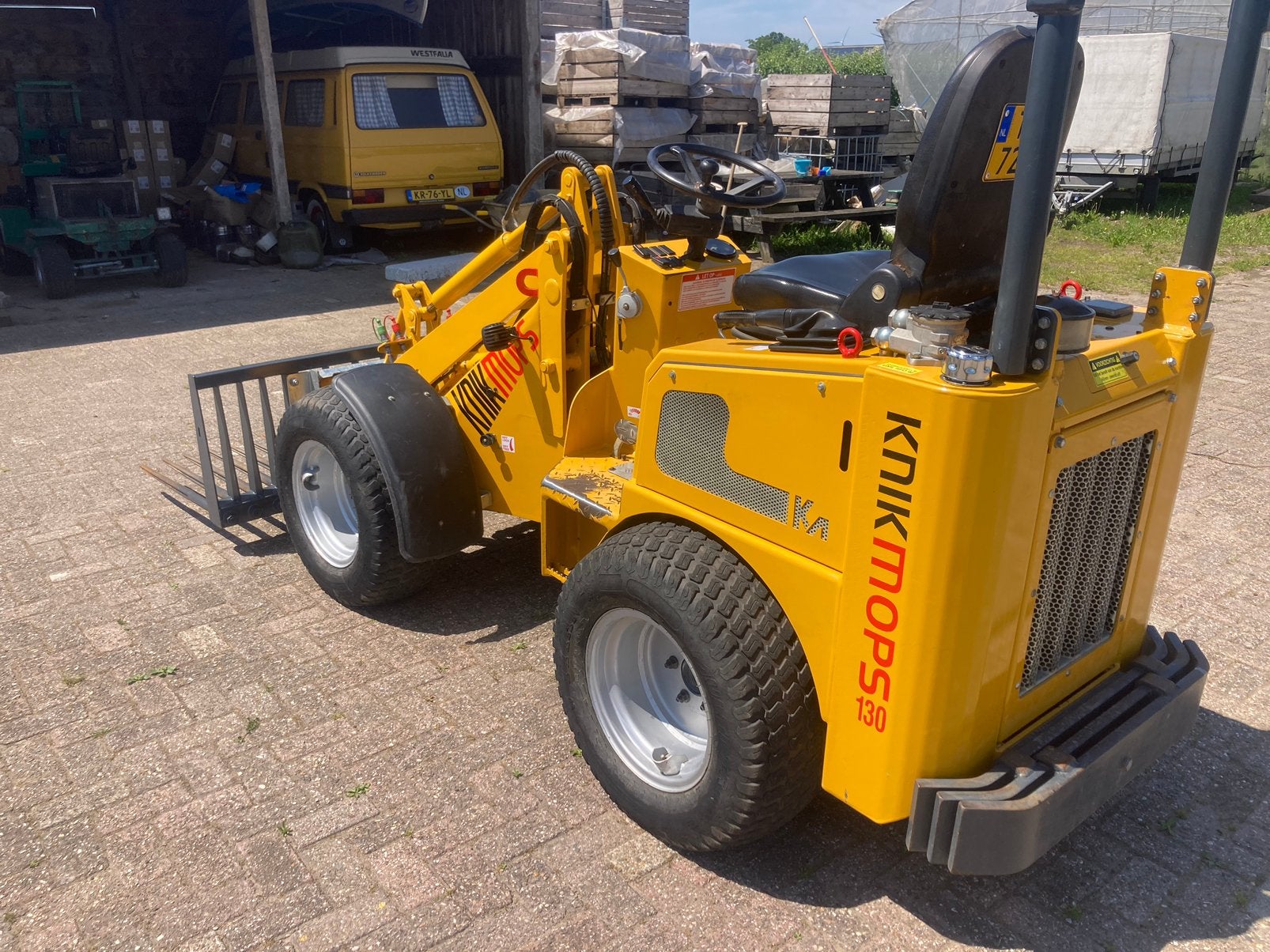 Knikmops 130   Bj2017  3510uur 36pk, Ophalen, Wiellader of Shovel
